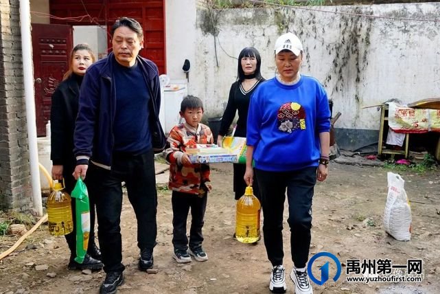禹州市泰兴源置业有限公司关爱教育事业掠影 禹州市泰兴源置业有限公司关爱教育事业掠影