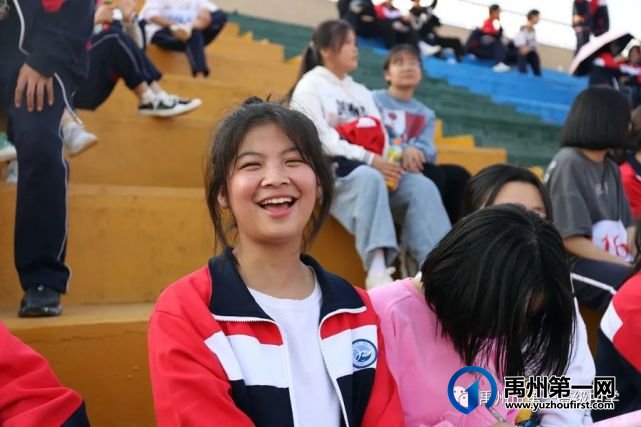 禹州一高运动会上的笑容,比招生简章更好用! 禹州一高运动会上的笑容,比招生简章更好用!