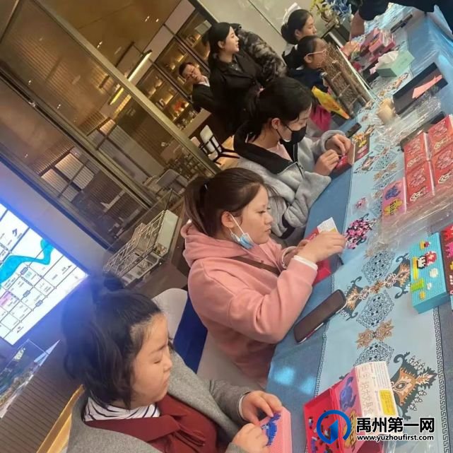 禹州耀润九和源著|“奇趣创想季 嗨FUN这一刻”乐高亲子活动圆满结束 禹州耀润九和源著|“奇趣创想季 嗨FUN这一刻”乐高亲子活动圆满结束