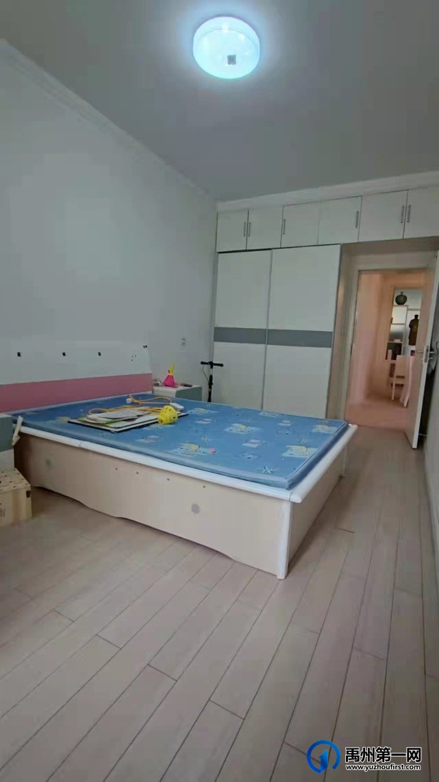 禹州维也纳阳光146.6平三室两厅两卫精装拎包入住