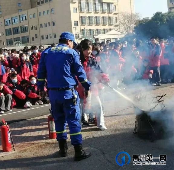 禹州颍川中心学校开展消防疏散演练 禹州颍川中心学校开展消防疏散演练