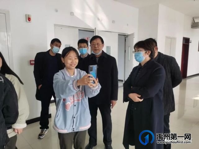 许昌市教育局资助中心领导到我校调研中职资助管理工作 许昌市教育局资助中心领导到我校调研中职资助管理工作