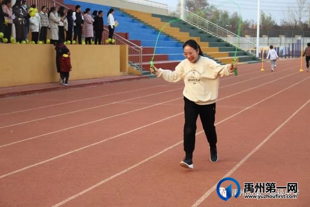 禹州市一高举办教师趣味运动会 禹州市一高举办教师趣味运动会