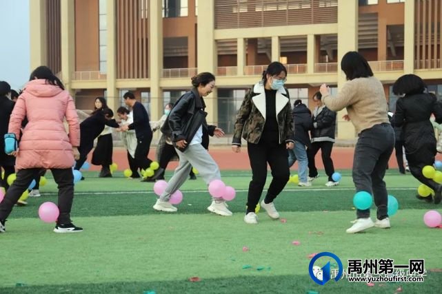 禹州市一高举办教师趣味运动会 禹州市一高举办教师趣味运动会