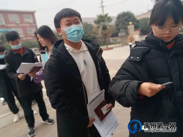 禹州南区学校顺利开展2022年高考信息采集工作 禹州南区学校顺利开展2022年高考信息采集工作