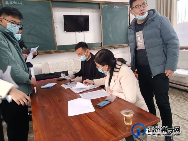 禹州南区学校顺利开展2022年高考信息采集工作 禹州南区学校顺利开展2022年高考信息采集工作