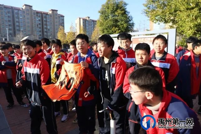 禹州一高凝心聚力 顽强拼搏 | 高一年级举行拔河比赛 禹州一高凝心聚力 顽强拼搏 | 高一年级举行拔河比赛