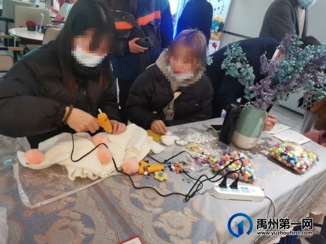 禹州润泓钧樾府创意围巾手作陪你温暖过冬! 禹州润泓钧樾府创意围巾手作陪你温暖过冬!