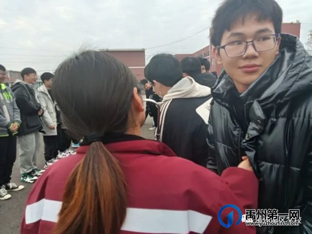 2021年秋季我校组织学生进行健康体检活动 2021年秋季我校组织学生进行健康体检活动