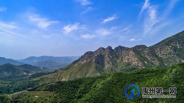9.9元抢禹州大鸿寨滑雪场门票!带你体验速度与激情! 9.9元抢禹州大鸿寨滑雪场门票!带你体验速度与激情!