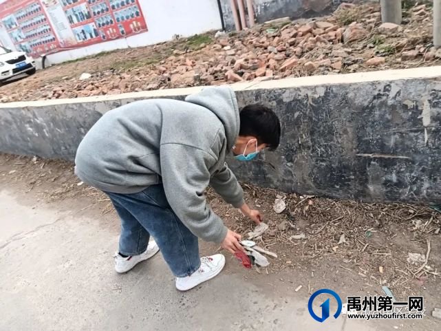 禹州南区学校春风十里,不如学雷锋的你 禹州南区学校春风十里,不如学雷锋的你