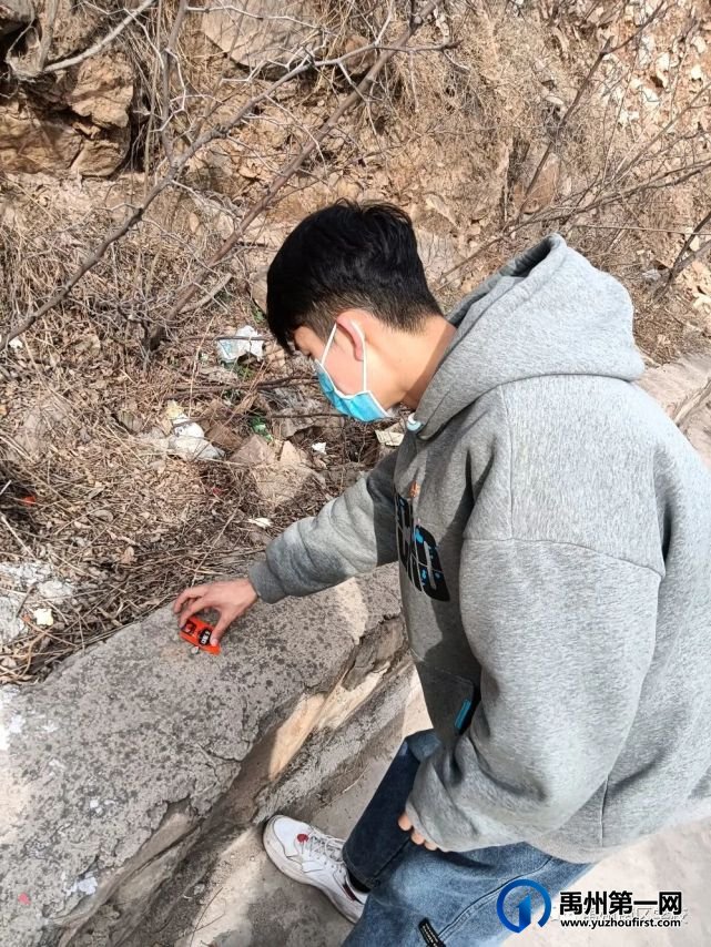 禹州南区学校春风十里,不如学雷锋的你 禹州南区学校春风十里,不如学雷锋的你