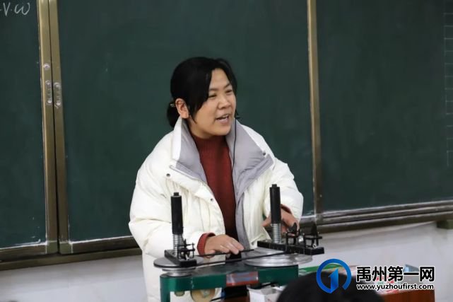 眼中有学生,心中有大海......有一种美好叫做禹州一高女教师! 眼中有学生,心中有大海......有一种美好叫做禹州一高女教师!
