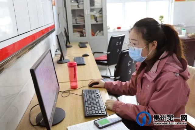 眼中有学生,心中有大海......有一种美好叫做禹州一高女教师! 眼中有学生,心中有大海......有一种美好叫做禹州一高女教师!