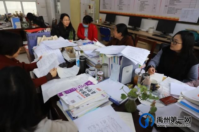 眼中有学生,心中有大海......有一种美好叫做禹州一高女教师! 眼中有学生,心中有大海......有一种美好叫做禹州一高女教师!