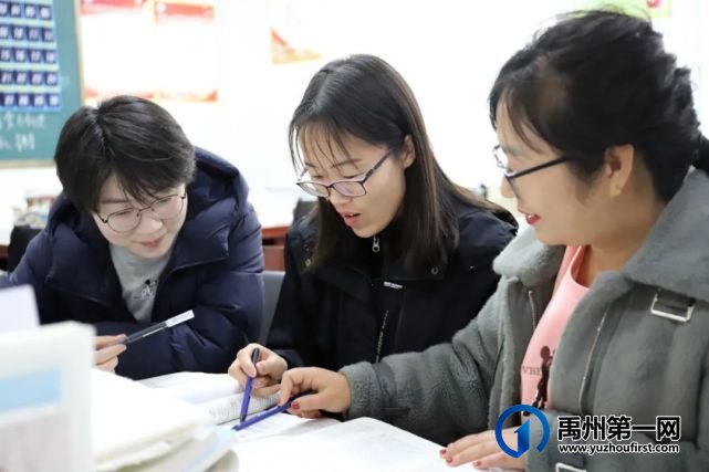 眼中有学生,心中有大海......有一种美好叫做禹州一高女教师! 眼中有学生,心中有大海......有一种美好叫做禹州一高女教师!