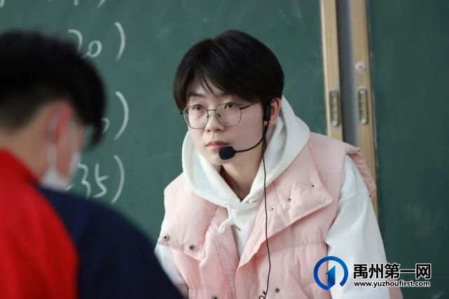 眼中有学生,心中有大海......有一种美好叫做禹州一高女教师! 眼中有学生,心中有大海......有一种美好叫做禹州一高女教师!