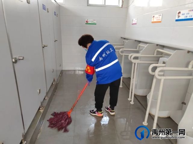 禹州环卫:转变作风提升质量 深度清洁 扮靓城市 禹州环卫:转变作风提升质量 深度清洁 扮靓城市