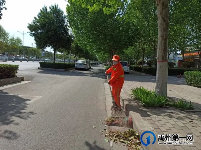 禹州环卫:提升环境卫生质量 喜迎“两会”胜利召开 禹州环卫:提升环境卫生质量 喜迎“两会”胜利召开