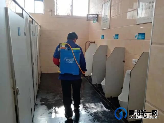禹州环卫:提升环境卫生质量 喜迎“两会”胜利召开 禹州环卫:提升环境卫生质量 喜迎“两会”胜利召开