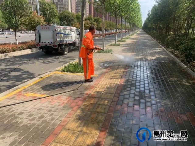 禹州环卫:提升环境卫生质量 喜迎“两会”胜利召开 禹州环卫:提升环境卫生质量 喜迎“两会”胜利召开