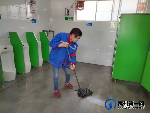 禹州环卫:提升环境卫生质量 喜迎“两会”胜利召开 禹州环卫:提升环境卫生质量 喜迎“两会”胜利召开