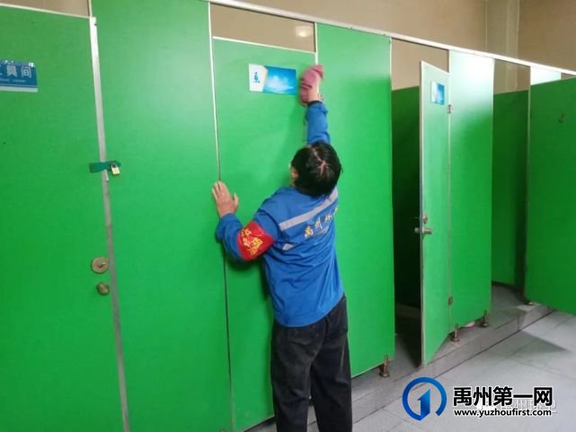 禹州环卫:提升环境卫生质量 喜迎“两会”胜利召开 禹州环卫:提升环境卫生质量 喜迎“两会”胜利召开