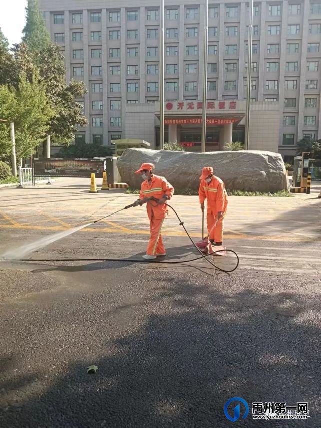 禹州环卫:提升环境卫生质量 喜迎“两会”胜利召开 禹州环卫:提升环境卫生质量 喜迎“两会”胜利召开