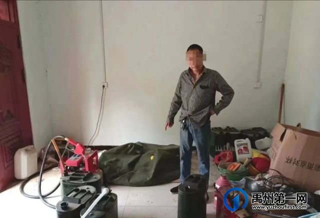 近日,禹州警方在某村一果园内查获一非法加油窝点! 近日,禹州警方在某村一果园内查获一非法加油窝点!