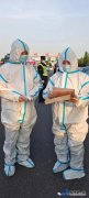 禹州市不动产登记交易大厅：贴心服务为企 权证送到高速口