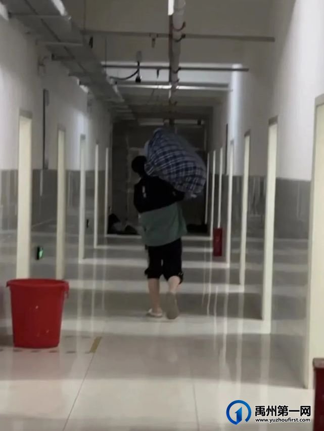 禹州文殊高中夏都校区的大爱 禹州文殊高中夏都校区的大爱