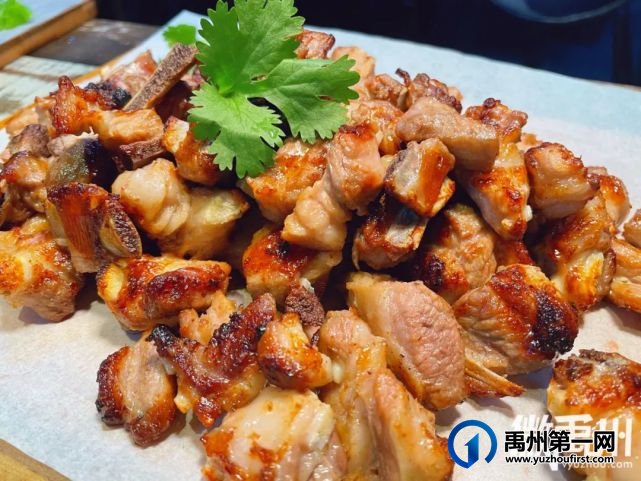 在禹州也能吃到地道东北炭烤羊腿啦! 在禹州也能吃到地道东北炭烤羊腿啦!