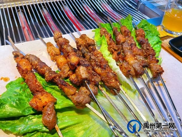 在禹州也能吃到地道东北炭烤羊腿啦! 在禹州也能吃到地道东北炭烤羊腿啦!