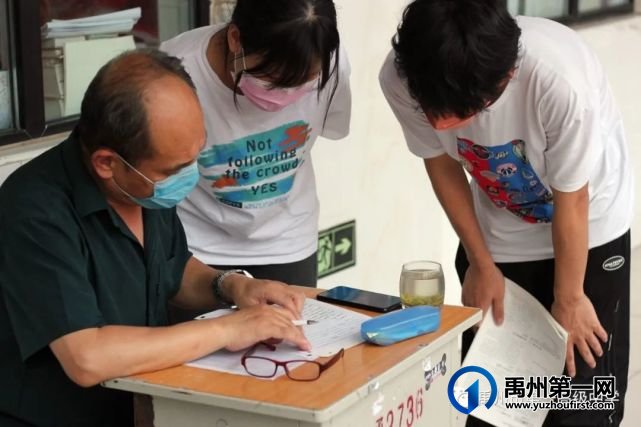 禹州一高 | 有他们这样“助考”,高三同学,你只管冲吧! 禹州一高 | 有他们这样“助考”,高三同学,你只管冲吧!