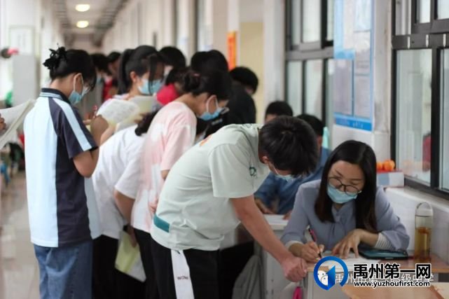 禹州一高 | 有他们这样“助考”,高三同学,你只管冲吧! 禹州一高 | 有他们这样“助考”,高三同学,你只管冲吧!