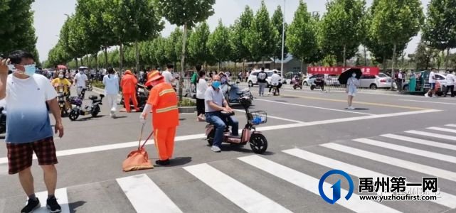 禹州环卫:精冲细扫保持洁净 倾心服务助力高考 禹州环卫:精冲细扫保持洁净 倾心服务助力高考