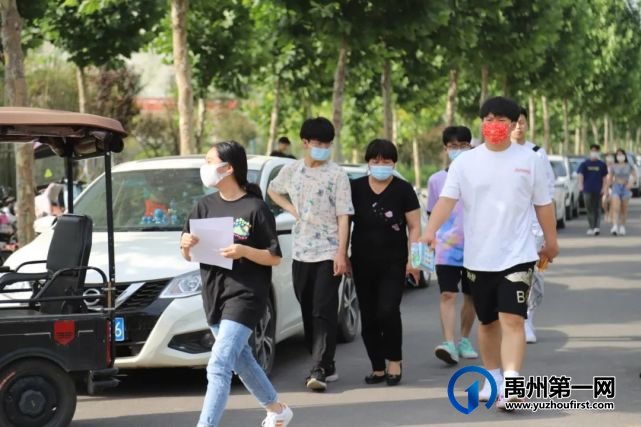直击2022“禹州高考”首日!这些画面让人动容… 直击2022“禹州高考”首日!这些画面让人动容…