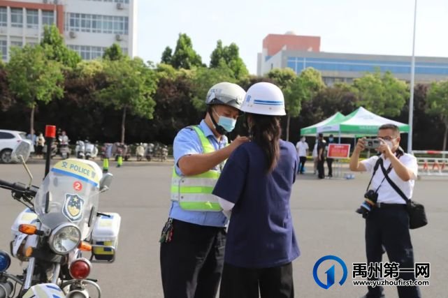 直击2022“禹州高考”首日!这些画面让人动容… 直击2022“禹州高考”首日!这些画面让人动容…