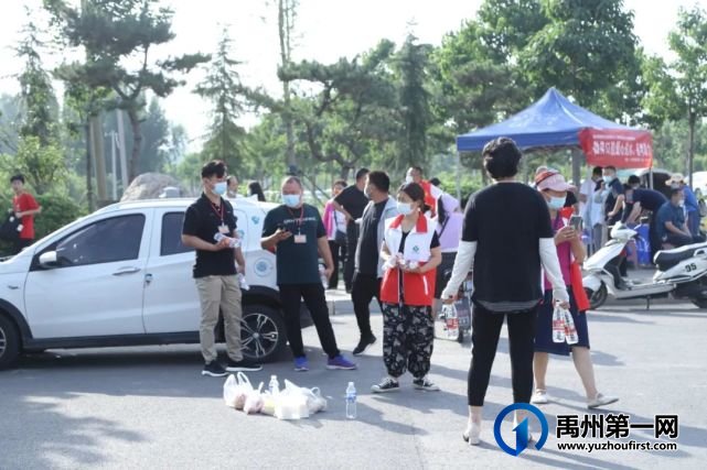 直击2022“禹州高考”首日!这些画面让人动容… 直击2022“禹州高考”首日!这些画面让人动容…