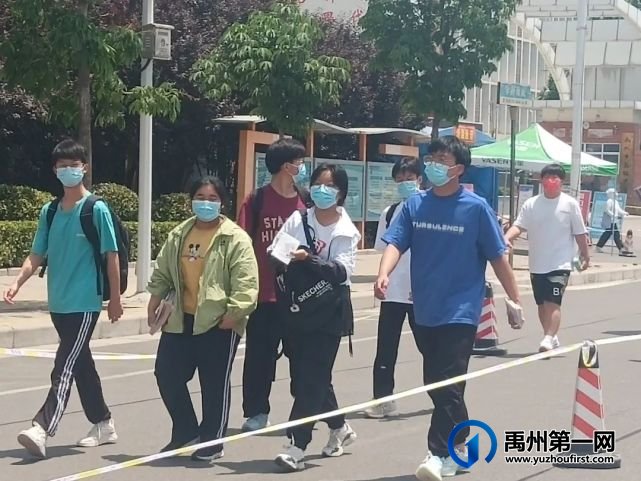 直击2022“禹州高考”首日!这些画面让人动容… 直击2022“禹州高考”首日!这些画面让人动容…