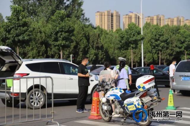 直击2022“禹州高考”首日!这些画面让人动容… 直击2022“禹州高考”首日!这些画面让人动容…