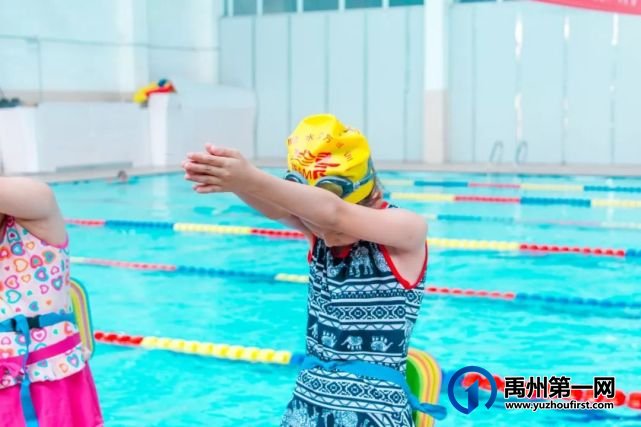 禹州这家5000㎡的游泳健身馆只需19.9元,即可享三次畅游... 禹州这家5000㎡的游泳健身馆只需19.9元,即可享三次畅游...
