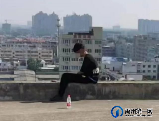 突发!禹州市东商贸"有人要跳楼”! 突发!禹州市东商贸"有人要跳楼”!