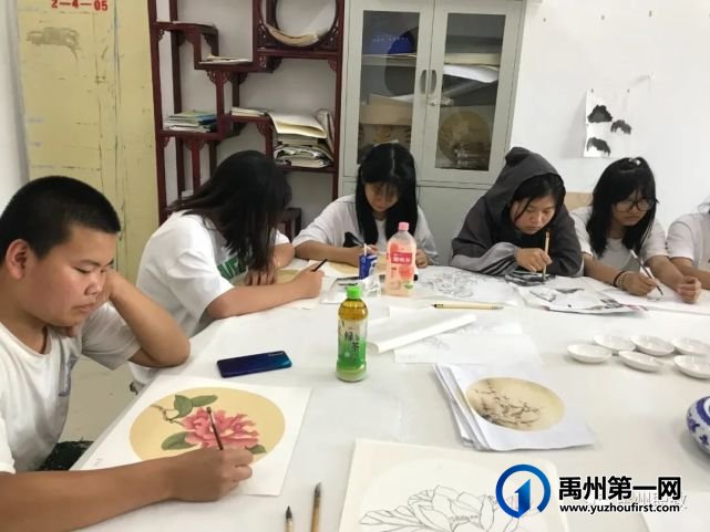 禹州职教:绽放青春魅力 彰显社团风采 禹州职教:绽放青春魅力 彰显社团风采