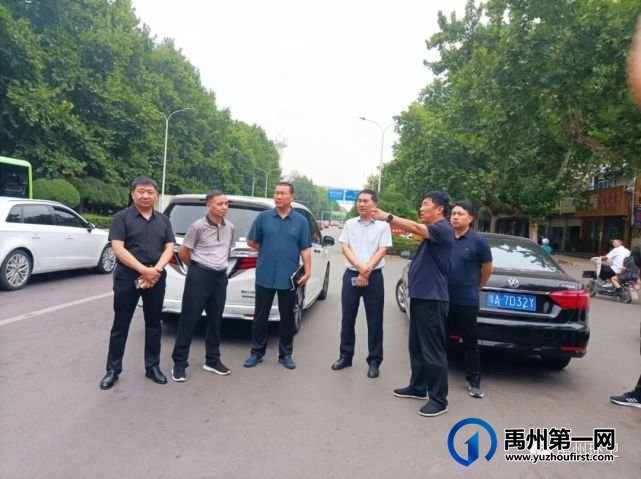 禹州环卫中心开展老城区环境卫生集中整治观摩活动 禹州环卫中心开展老城区环境卫生集中整治观摩活动