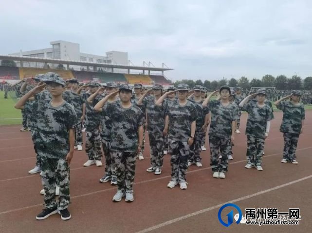 2022年禹州市高级中学高二新生军训掠影 2022年禹州市高级中学高二新生军训掠影
