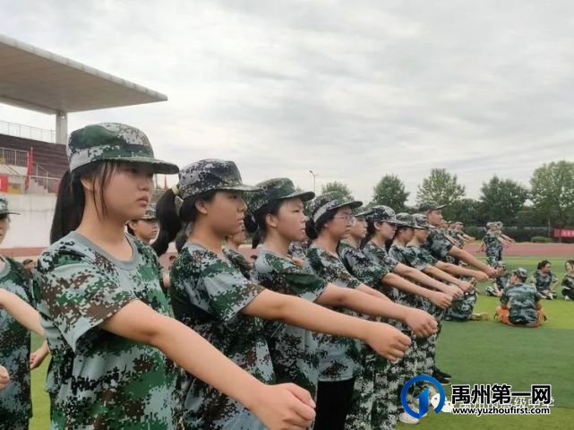 2022年禹州市高级中学高二新生军训掠影 2022年禹州市高级中学高二新生军训掠影