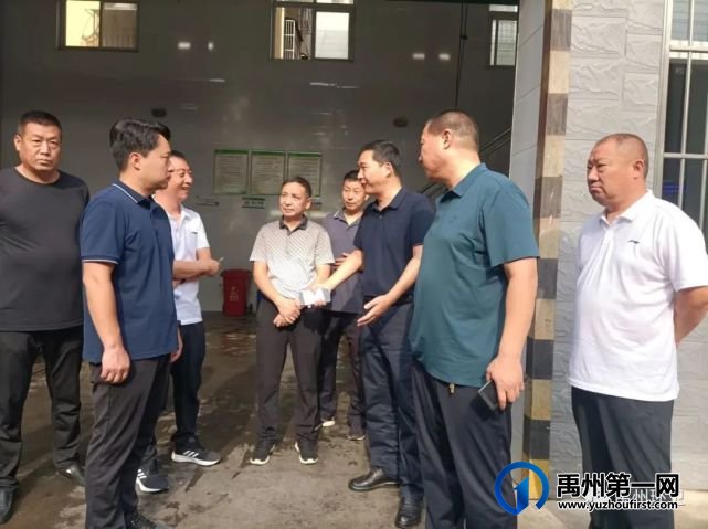 禹州环卫中心开展老城区环境卫生提升行动第二次观摩评比活动 禹州环卫中心开展老城区环境卫生提升行动第二次观摩评比活动