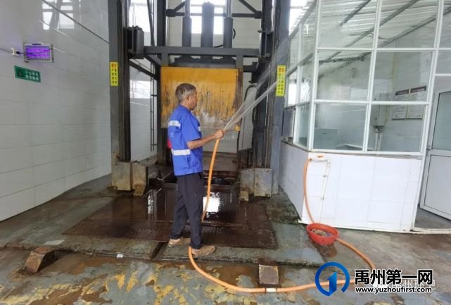 禹州环卫:“内外兼修”促提升 集中整治显成效 禹州环卫:“内外兼修”促提升 集中整治显成效