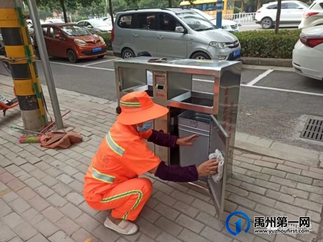 禹州环卫:“迎中秋、庆国庆” 清洁城市靓化家园 禹州环卫:“迎中秋、庆国庆” 清洁城市靓化家园